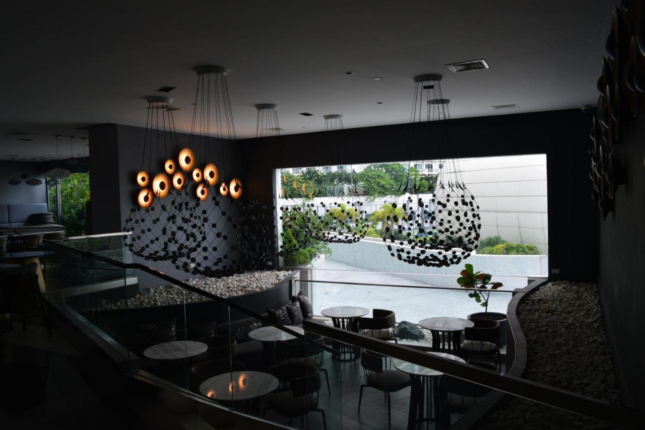 Luxxe Interior Design Condo - Novotel Residences At Acqua Private Residences Mandaluyong Εξωτερικό φωτογραφία